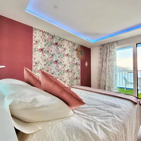 Апартаменты Feel B - Такоронте